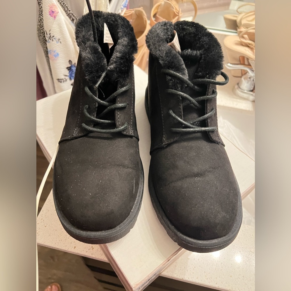 Black boots for winter